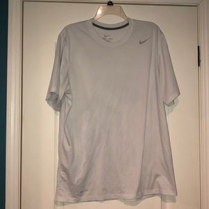 Nike men’s Dri-fit size large
